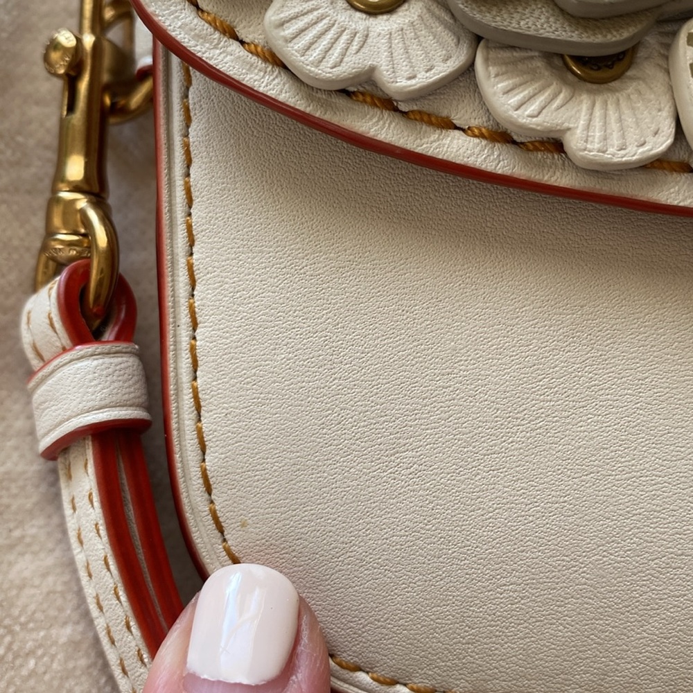 COACH 1941 Tea Rose Clutch CHALK
Wristlet Wallet - Picture 15 of 16